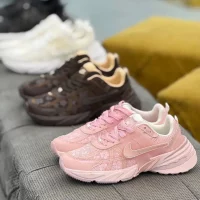 کتونی وی تو کی گلدار B.G.